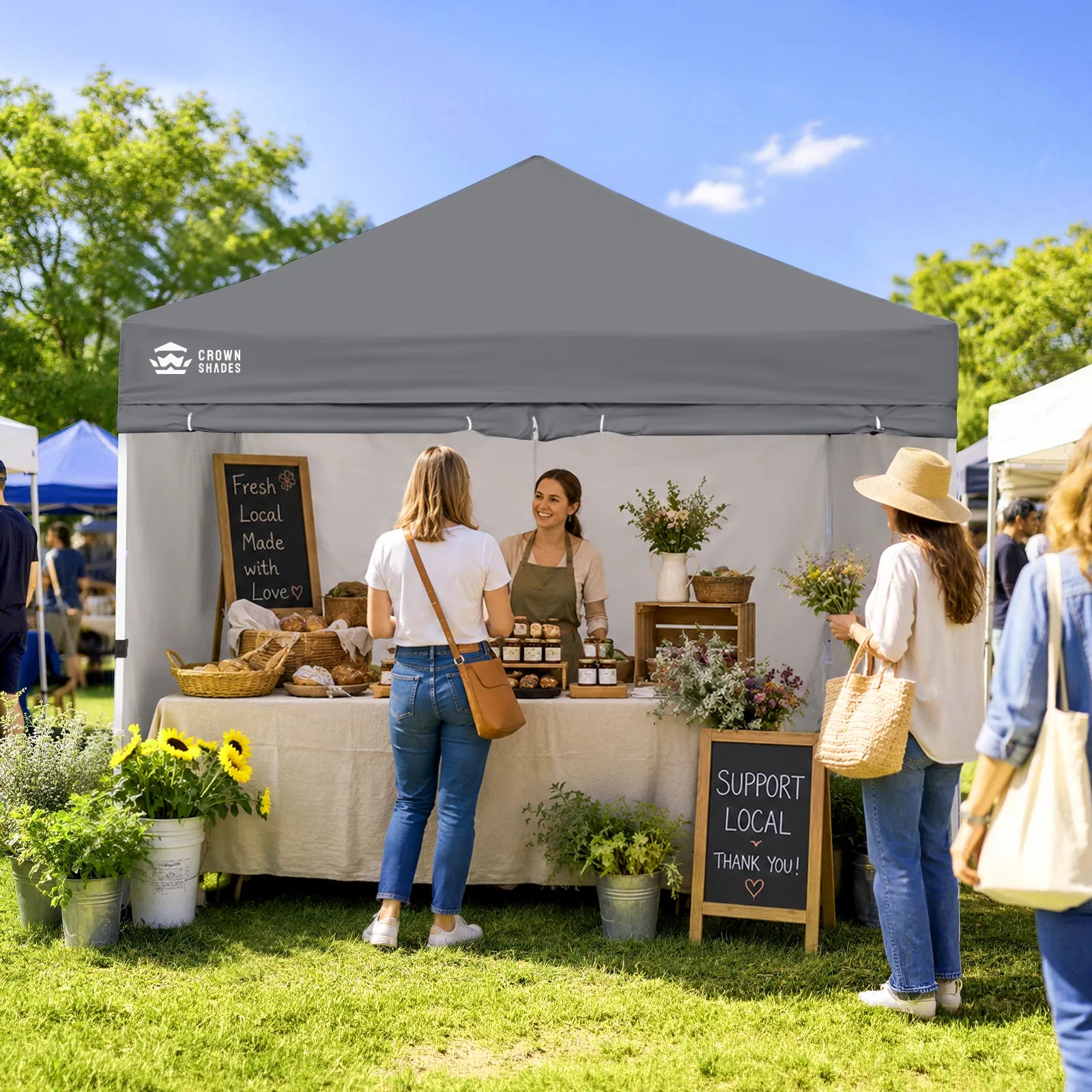 Crown Pro-Duty Carpa 10' x 10' | Suite Empresarial con Pared Completa