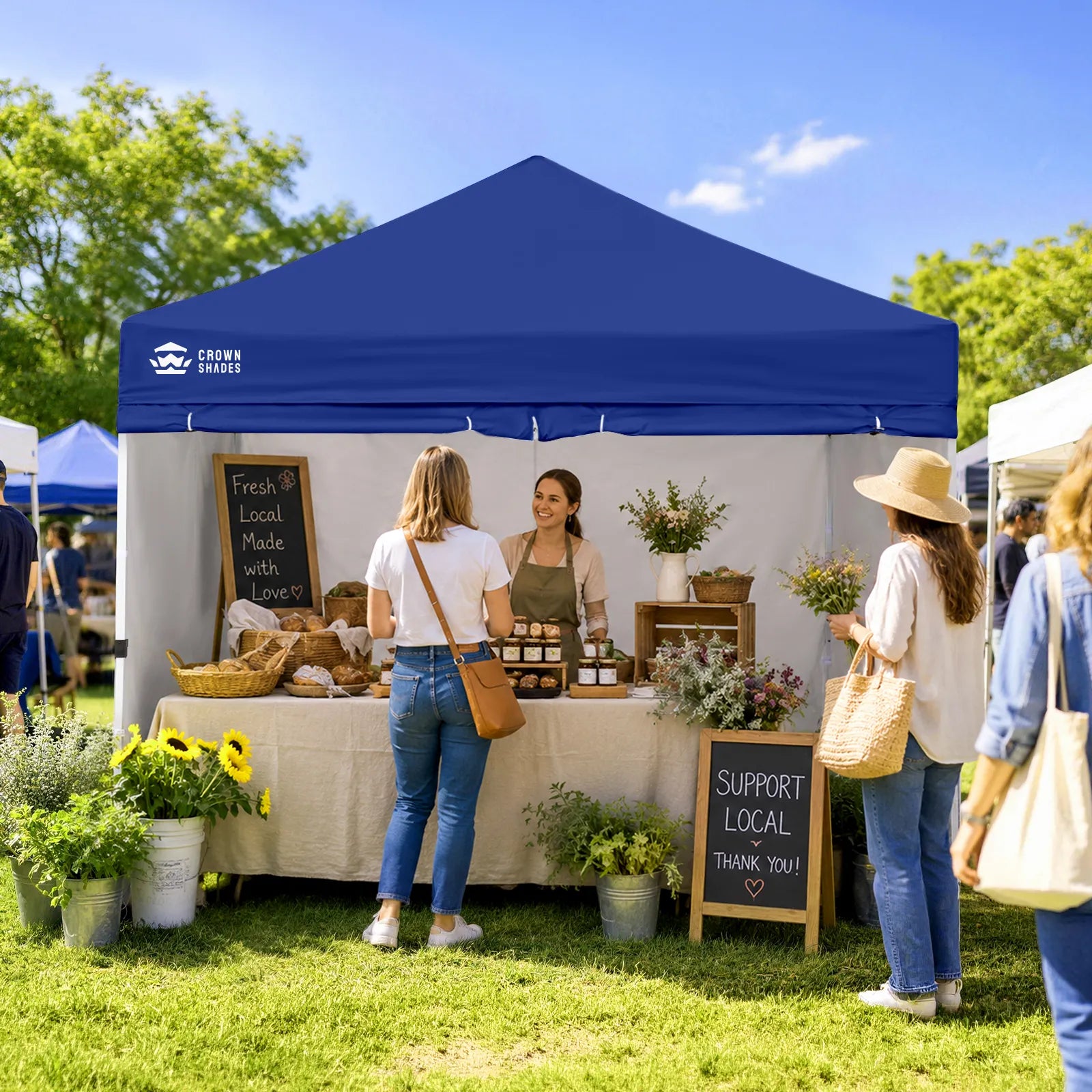 Crown Pro-Duty Carpa 10' x 10' | Suite Empresarial con Pared Completa